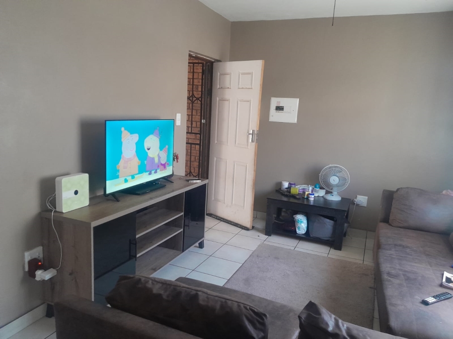 2 Bedroom Property for Sale in Rustenburg Central North West